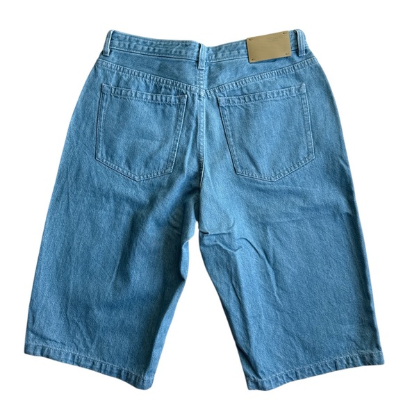 JNBY Denim Shorts Knee Lenght Light Blue Wash EUC Casual Size M - Picture 4 of 5